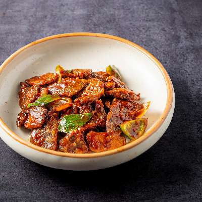 Lamb With Basil And Chilli