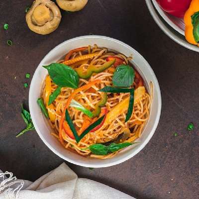 Ba Mee (Thai Style Noodles Veg) [Serves 1- 2]