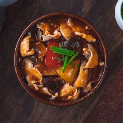Hot Pot Hunan Chicken With Shiitake Mushroom