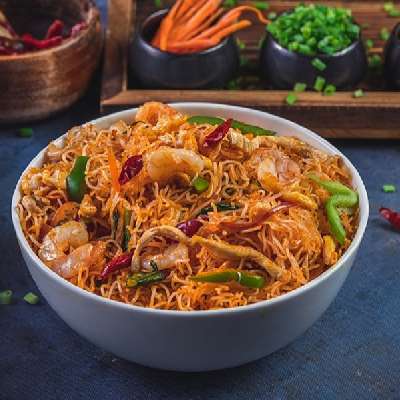 Schezwan Style Meifoon [Serves 1- 2]