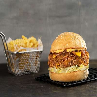 Southern-Style Fried Paneer Burger