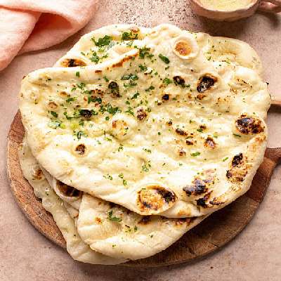 Garlic Naan With Butter And Achar