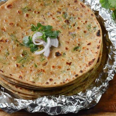 Aloo With Spring Onion Paratha