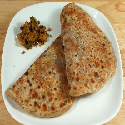 Sweet Paratha With Butter Achar