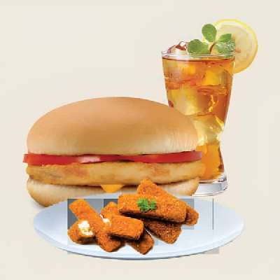 Me 7 ( Kiddy Chicken Burger + Paneer Fries + Drink )