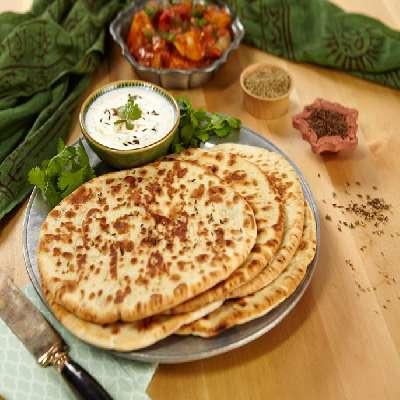 Aloo Paratha (1pc) With Curd And Pickle