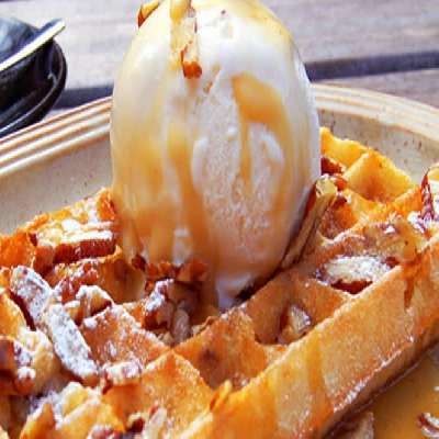Butterscotch Crunch Waffle + 150ML Icecream