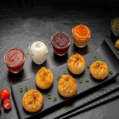 Corn & Cheese Momo (6 Pcs)