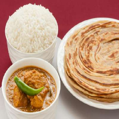 Chicken Curry With Tawa Paratha [2 Pcs]