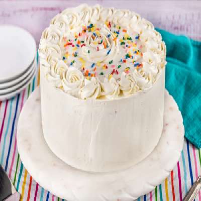 Vanilla Cake (Eggless)