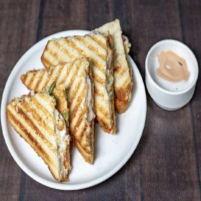 Cheesy Delight Grilled Sandwich
