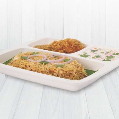 Chunky Chicken Biryani ( 300 Gms ) + 1 Pc Fried Chicken + Raita