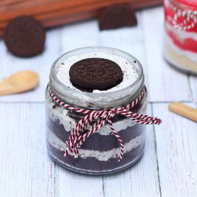 Chocolate Oreo Jar Cake [1Pcs} [180 Grams]