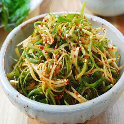 Chinese Spring Onion Salad