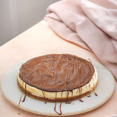 Nutella Baked Cheesecake (Half Kg)