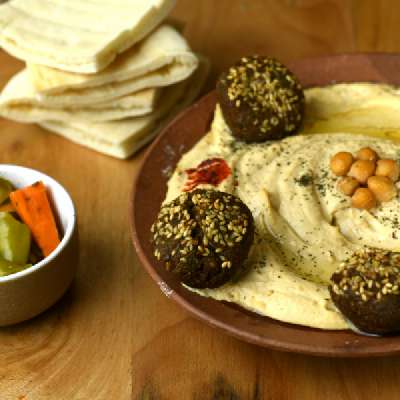 Hummus And Falafel Meal - Serves 1