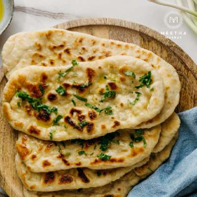 Chilly Cheese Naan