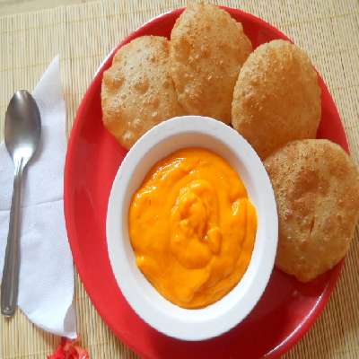 Aam Ras With Puri