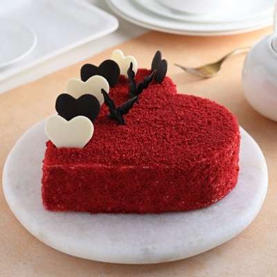 Eggless Special Love Cake