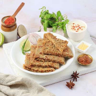 Chicken Bhuna Paratha + Pickle + Butter + Curd