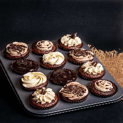 Chocolate Twelve Cupcakes