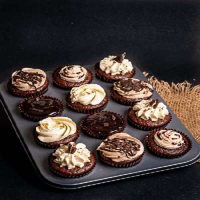 Chocolate Twelve Cupcakes