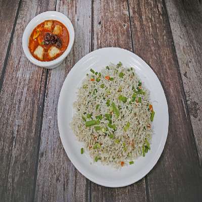 Schezwan Paneer ( 4 Psc) & Veg Fried Rice ( 450Ml)