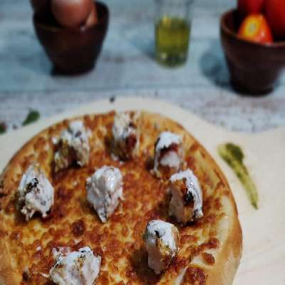 Malai Chicken Tikka Pizza