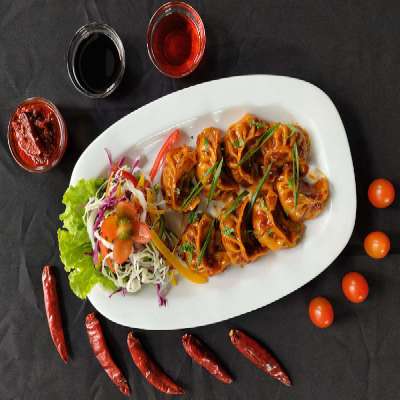 Manchurian Sauce Mix Veg Momos