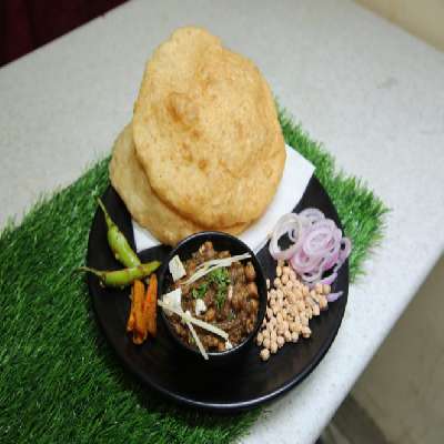 Special Chole Bhature Paneer Wale