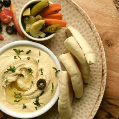 Hummus - Pita & Salad | Serves 1