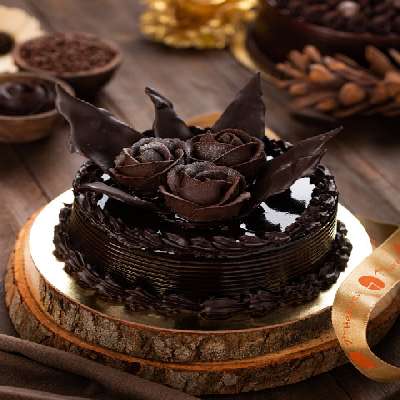 Chocolate Rose Garden Supreme Cake
