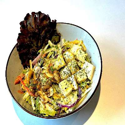 Grilled Paneer And Mushroom Salad