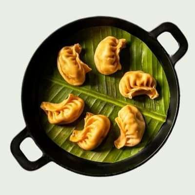 Cheesy Chicken Momo