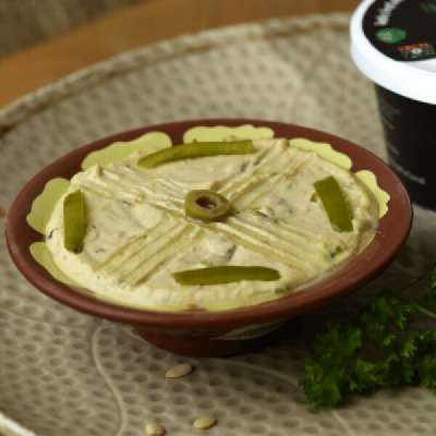 Jalapeno Hummus - Pita & Salad | Serves 1