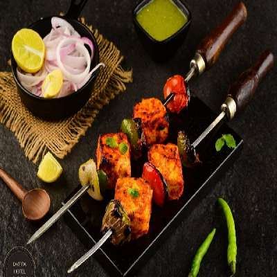 Paneer Tikka Shashlik