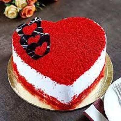 Eggless Lovely Heart Shape Red Velvet Cake [450 Grams]