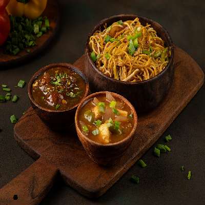 Chinese Combo With Veg Noodles/Fried Rice