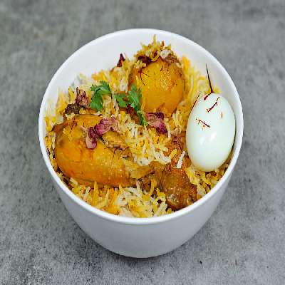 Kolkata Style Chicken Biryani With Egg [serves 1]