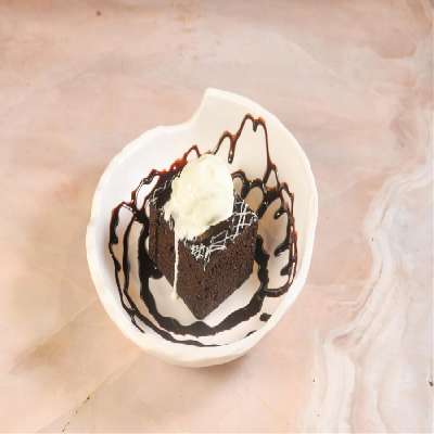 Hot Chocolate Brownie With Ice Cream