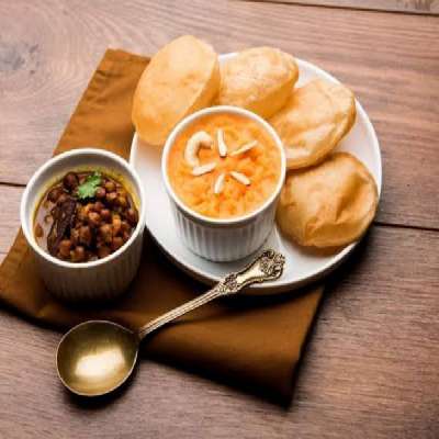 Halwa Chana Puri Thali