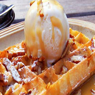 Butterscotch Crunch Waffle + 150ML Icecream