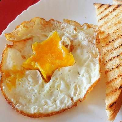Half Fry Egg Omelette