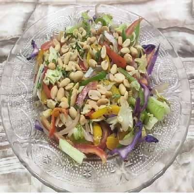 Thai Crunchy Peanut Salad