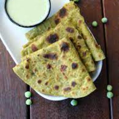 Methi With Green Peas Paratha