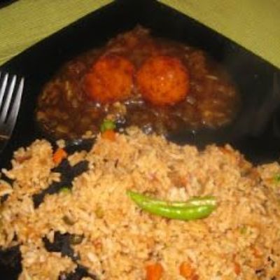 Veg Fried Rice + Veg Manchurian (3 Pcs)
