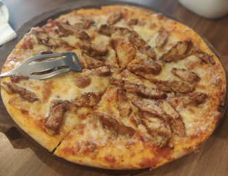 Onion & BBQ Chicken Pizza [7 Inches]