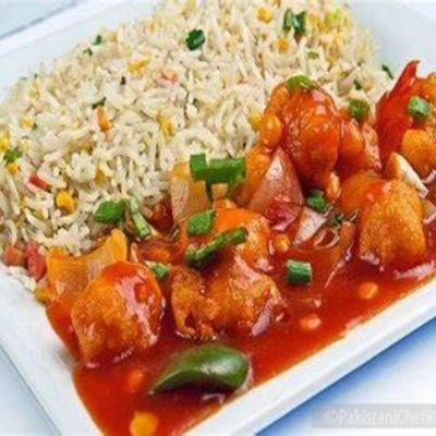 Veg Fried Rice With Manchurian Gravy
