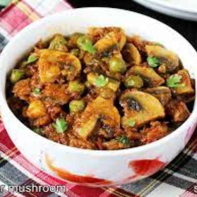Mushroom Peas Curry