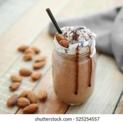 Nuts Overloaded Shake
